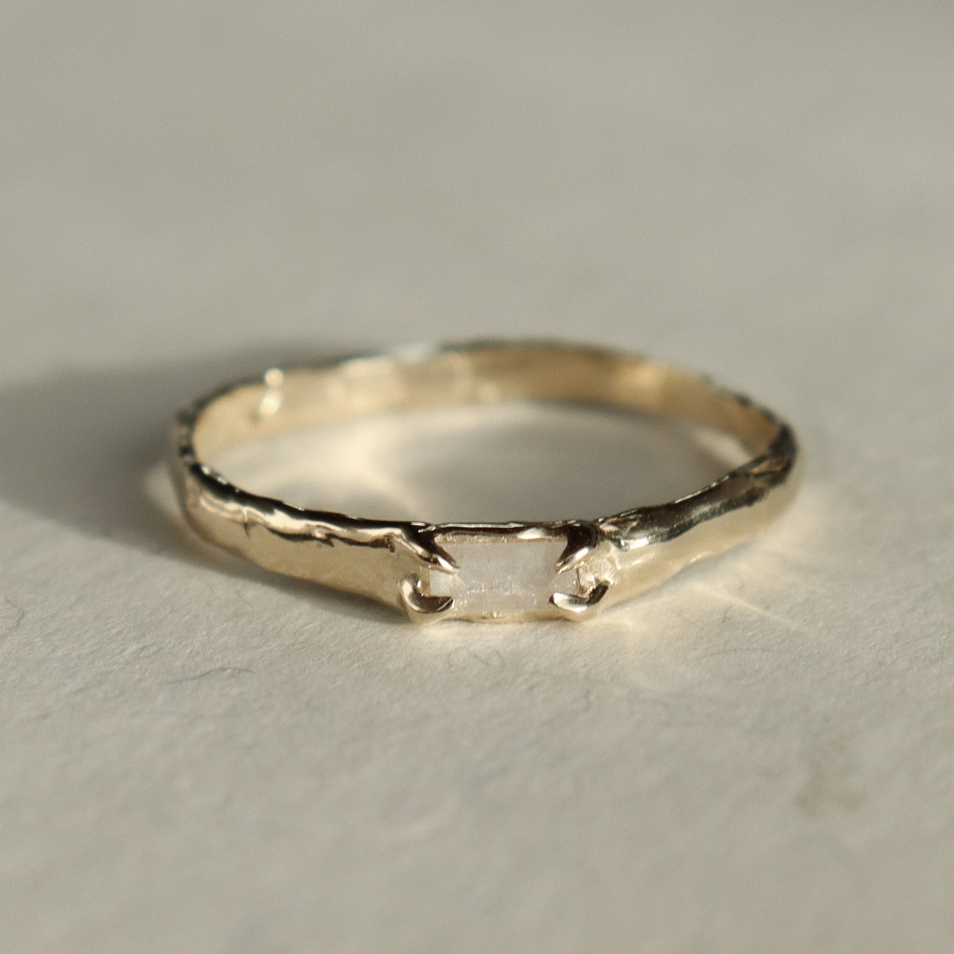 Iris Ring | Icy Baguette Diamond, 14k Gold